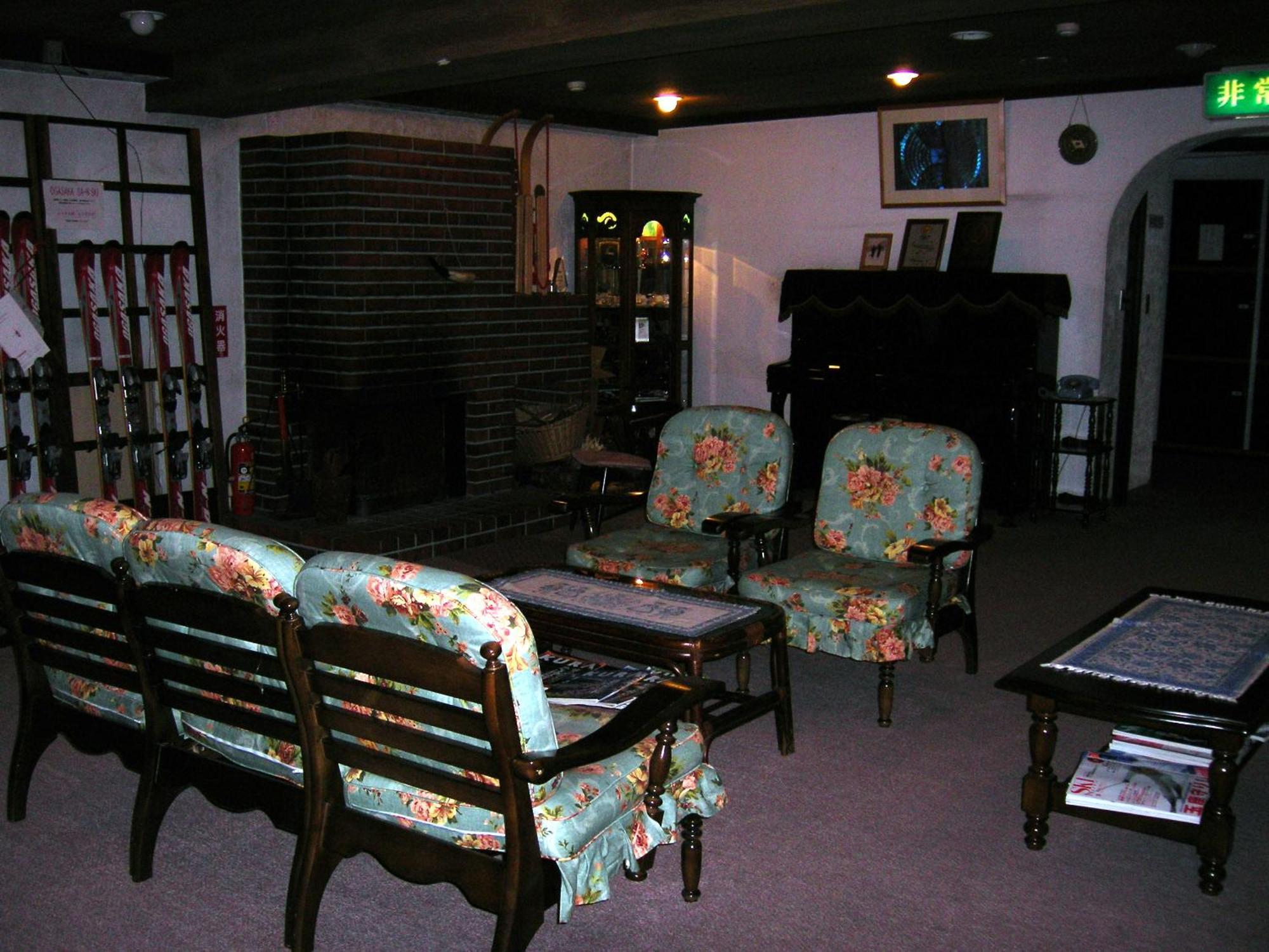 Hotel Weisser Hof Happei Hakuba Buitenkant foto